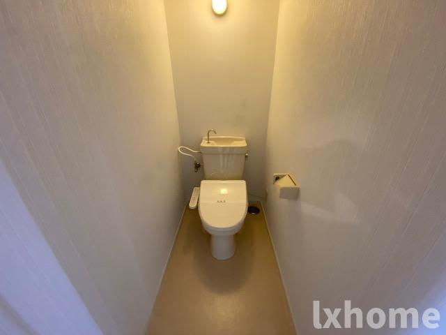 リファインドカースルのトイレ|清潔感のあるトイレです