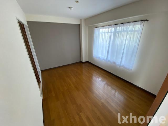 リファインドカースルの内装|明るい色調の室内です