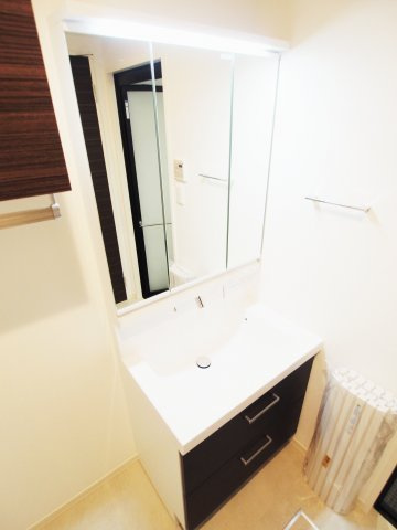 ＬａＶｉｔａ（ラ・ヴィータ）の独立洗面台