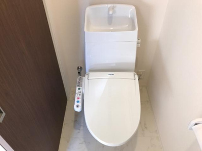 【トイレ】 | アリスト | シャワー付トイレ