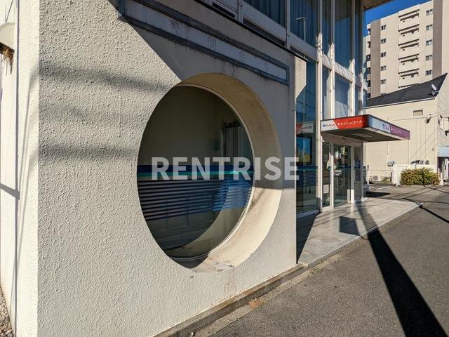 ブライトＢのバルコニー|岐阜信用金庫一宮支店 0.8km