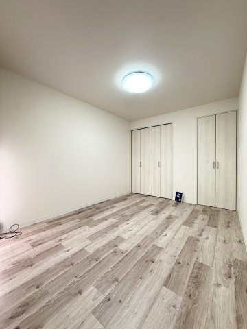 クルーザーバレー山鼻の洋室