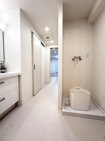 クルーザーバレー山鼻の独立洗面台