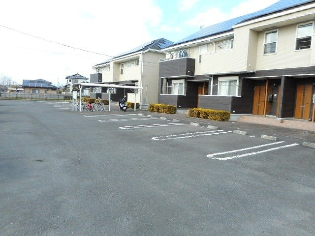 【駐車場】 | ヴィラ　プリムローズ　Ａ棟 | 駐車場です