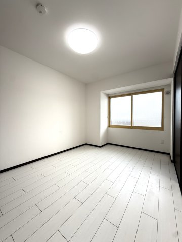 サンウィング清田の洋室