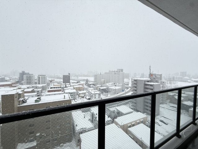 ファインシティ札幌アーバンフォワードエアリーのバルコニー