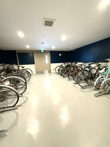ファインシティ札幌アーバンフォワードエアリーの駐輪場
