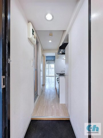 センチュリーハウス戸越 303号室の玄関