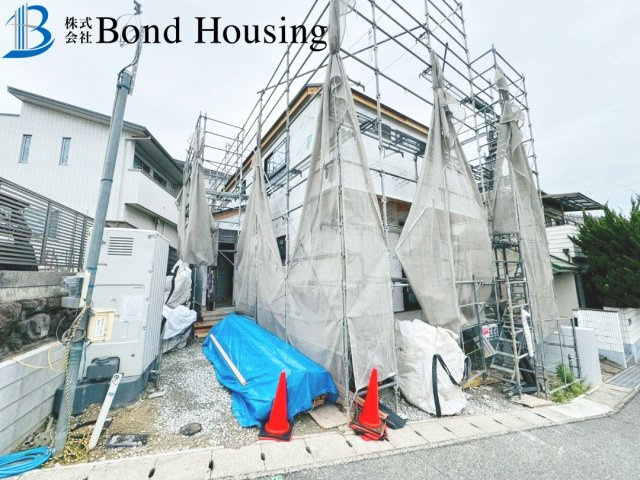 LDK広々と19帖超え　長期優良住宅　西区今寺　新築戸建の前面道路含む現地写真