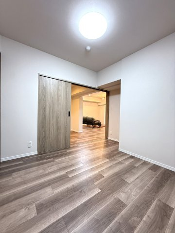 チュリス月寒の玄関