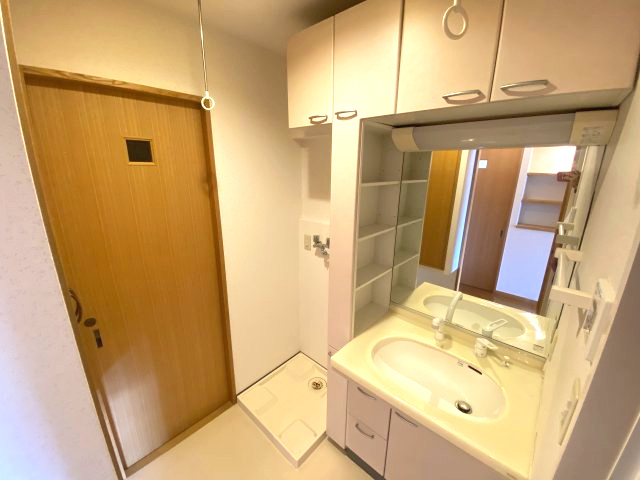 GSハイム蓮根の独立洗面台