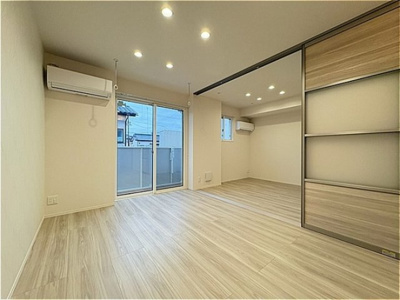 【洋室】 | TORISIAS　西川田町