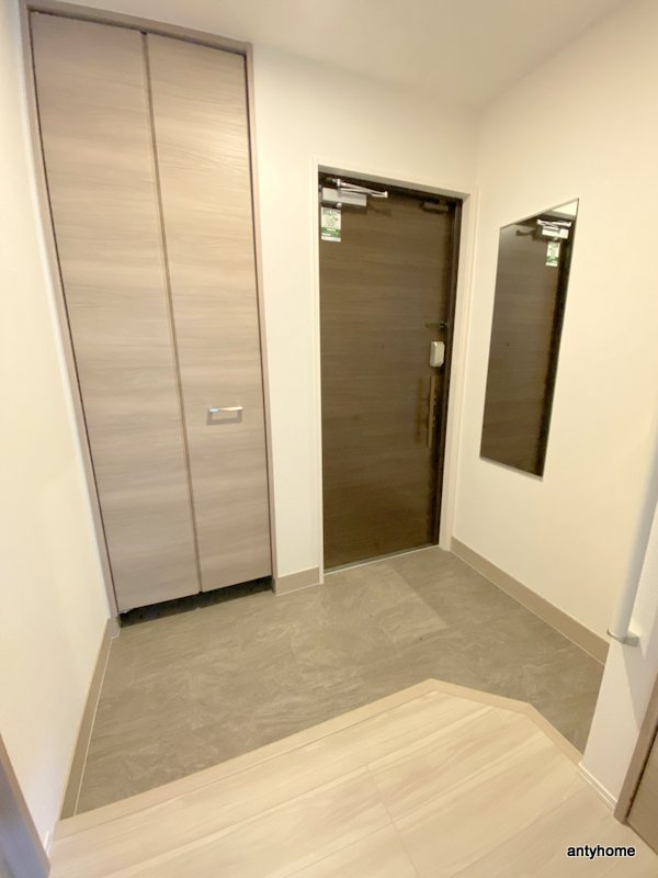 グランドール垂水の玄関