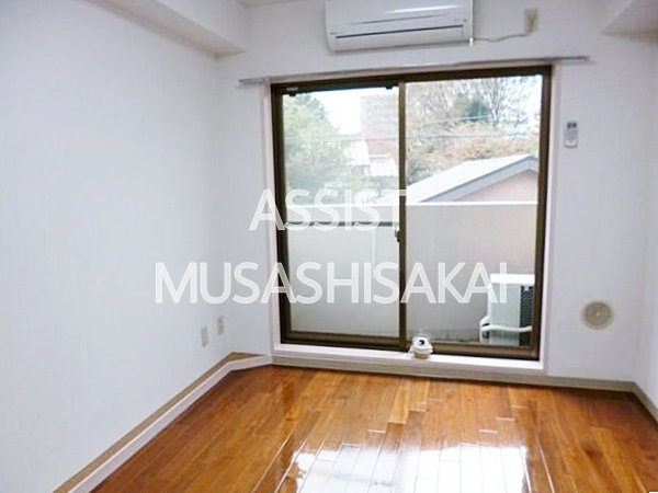 ル・フリメールの居間・リビング