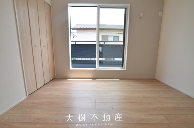 【洋室】 | 綾瀬市綾西1丁目　新築戸建て　全１棟【仲介手数料無料】 | 2階　洋室2（5.25帖）