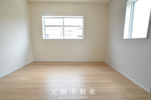 【洋室】 | 綾瀬市綾西1丁目　新築戸建て　全１棟【仲介手数料無料】 | 2階　洋室3（5.5帖）