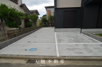 【駐車場】 | 綾瀬市綾西1丁目　新築戸建て　全１棟【仲介手数料無料】