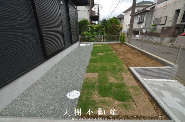 【庭】 | 綾瀬市綾西1丁目　新築戸建て　全１棟【仲介手数料無料】