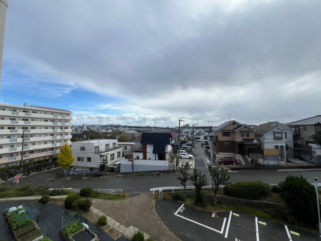 神陵台東住宅56号棟の展望