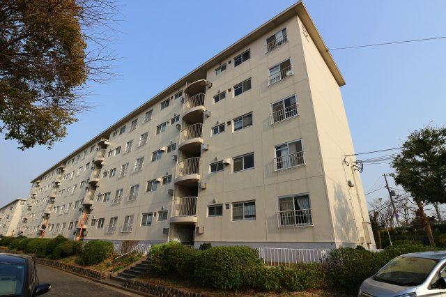 神陵台東住宅56号棟
