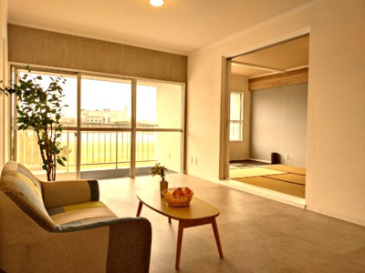 【居間・リビング】 | 香枦園シーサイドヴィラ