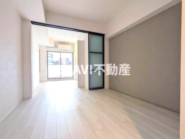 アーバネックス梅田中崎町Ⅱ BRAVI不動産の居間・リビング