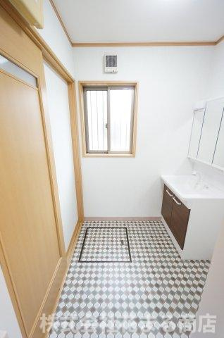 中古　千葉市緑区平山町の脱衣所|＊当日ご案内可＊ご希望の物件まとめてご案内！弊社が掲載していない物件でもOK♪お気軽にご相談ください ♪お電話でのお問合わせがスムーズ♪