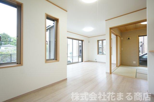 中古　千葉市緑区平山町の居間・リビング|＊当日ご案内可＊ご希望の物件まとめてご案内！弊社が掲載していない物件でもOK♪お気軽にご相談ください ♪お電話でのお問合わせがスムーズ♪