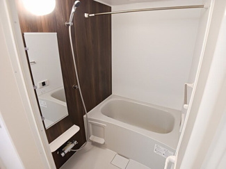 【浴室】 | サニーレジデンスＣ | 落ち着いた空間のお風呂です