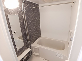 【浴室】 | リズ・フォーチュン　Ⅰ | ゆったり過ごせるお風呂です