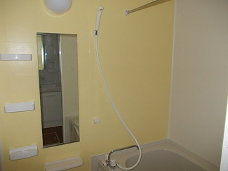 【浴室】 | ソイビーンズ | コンパクトで使いやすいお風呂です