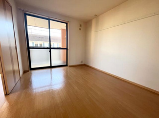 【内装】 | ブリューテ | 廊下