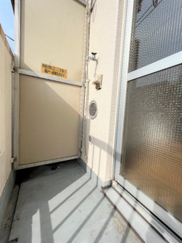 サンシティヤマのバルコニー|※別部屋