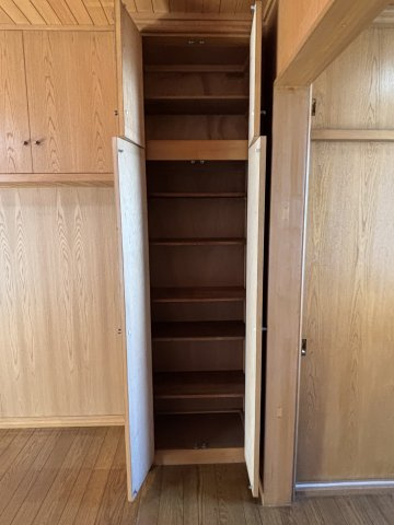 下末吉6丁目APの収納