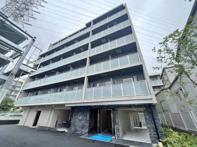 横浜市港北区樽町２丁目の賃貸マンションの外観