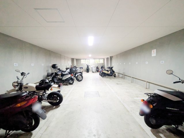 コージースクエア須磨白川台の駐輪場