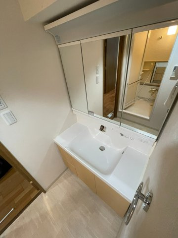 府中市宮町１丁目の賃貸マンションの洗面所