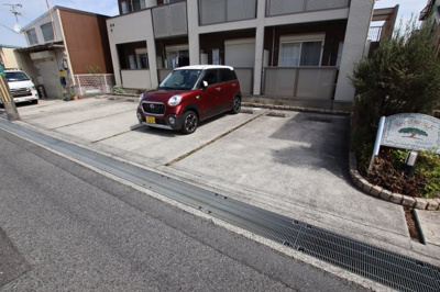 【駐車場】 | シャロルエヌ
