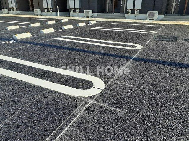 グラン・シャリオ伊勢崎　壱番館の駐車場|当社、チルホームのHPもご覧ください(^^)/物件情報多数♪