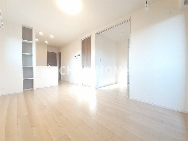 グラン・シャリオ伊勢崎　壱番館の居間・リビング|当社、チルホームのHPもご覧ください(^^)/物件情報多数♪