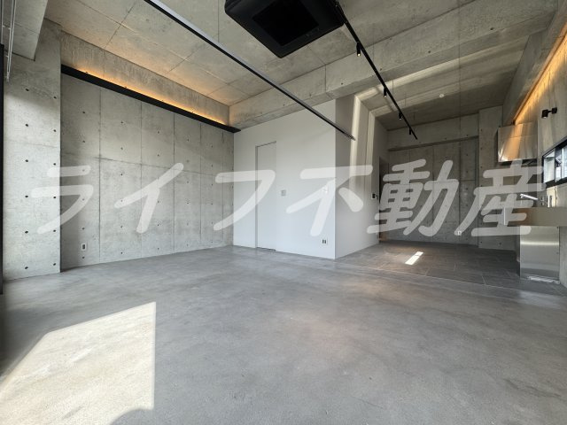 ALFAの居間・リビング|こちらの居間で趣味の時間をお楽しみください