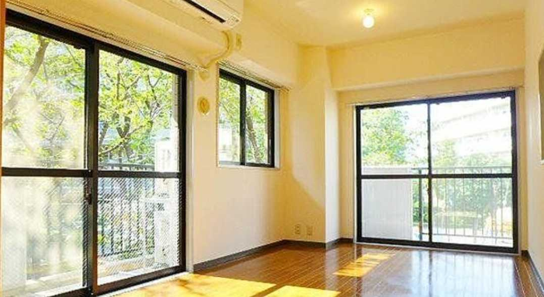 フォレストヴィラ若林　管理人巡回　角部屋　和室の居間・リビング