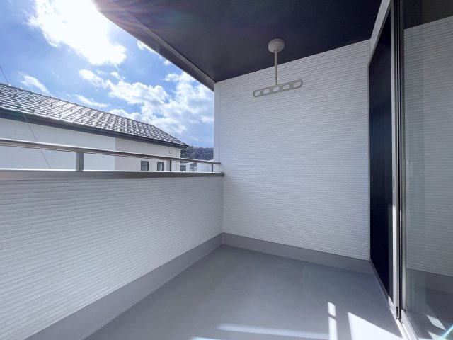 新築戸建　白河市久田野23-P1　イロドリライト　全6棟のバルコニー