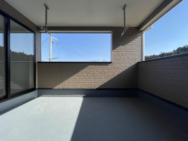 新築戸建・新築建売　白河市蛇石第1　第三小・中央中のバルコニー|インナーバルコニーなので雨の日でも安心です！