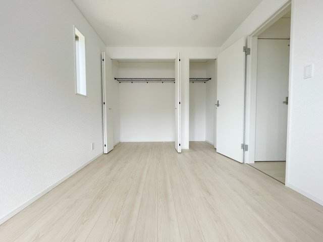 新築戸建・新築建売　白河市栄町　第一小・中央中の収納|クローゼットが2つあるので用途に合わせて使い分けも可能ですね♪