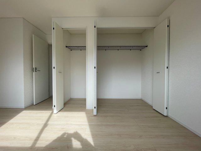 新築戸建・新築建売　白河市栄町　第一小・中央中の収納|主寝室もクローゼットが2つついているので使い勝手が良好です！
