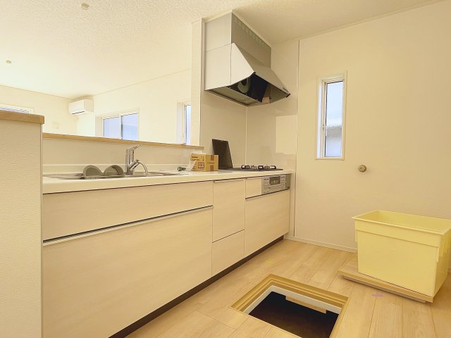 新築戸建・新築建売　白河市関辺第5　関辺小・白河中央中のキッチン|キッチンはカウンターになっているのでリビング全体を見渡すことができます！