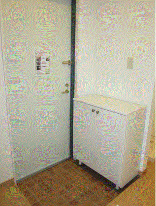 E&T OSHIAGEの玄関