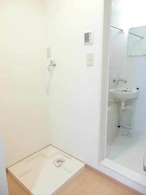 E&T OSHIAGEの設備|洗濯機置場