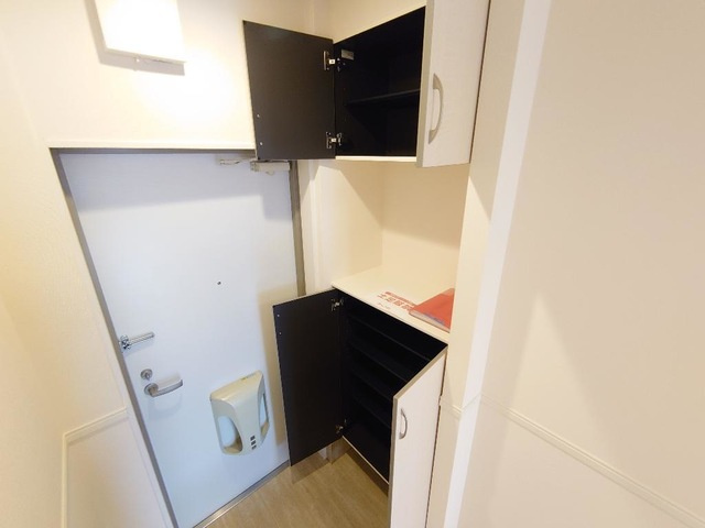 ハピネスＣ・Ｋの玄関